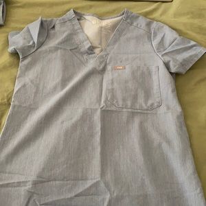 Figs lightly worn scrub top xxs